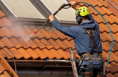 Démoussage et hydrofuge de toiture à Rodern